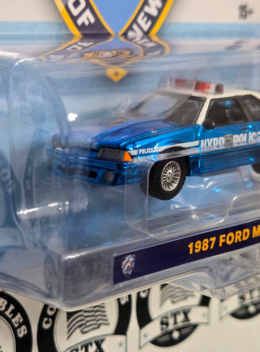 30527 - 1987 Ford Mustang (NYPD) Chrome Chase