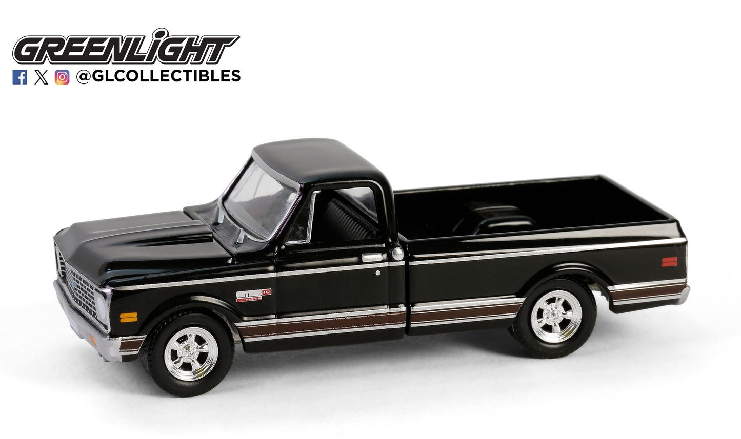 Hobby Exclusive - 1972 Chevy Cheyenne C10