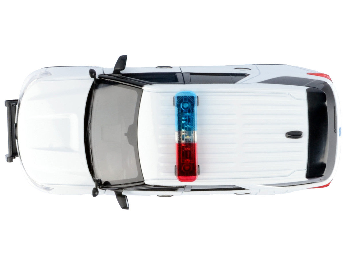 Motormax 1/24 - 2022 Ford Police Interceptor - White with Flashing Lights