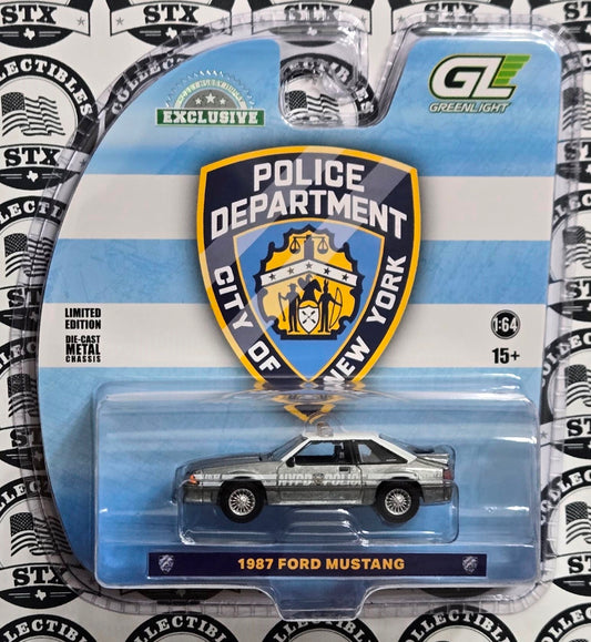 30527 - 1987 Ford Mustang (NYPD) RAW Chase