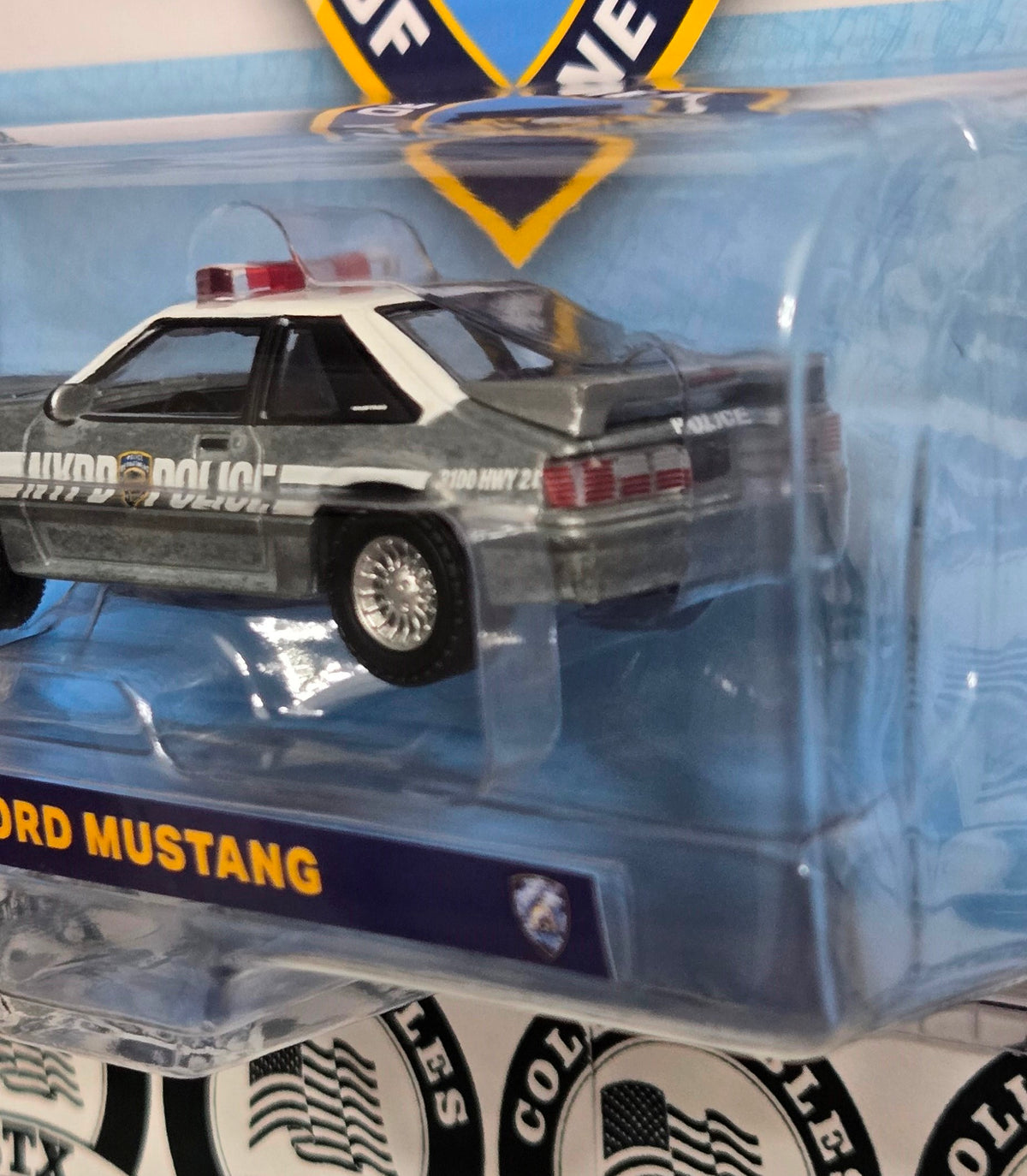 30527 - 1987 Ford Mustang (NYPD) RAW Chase