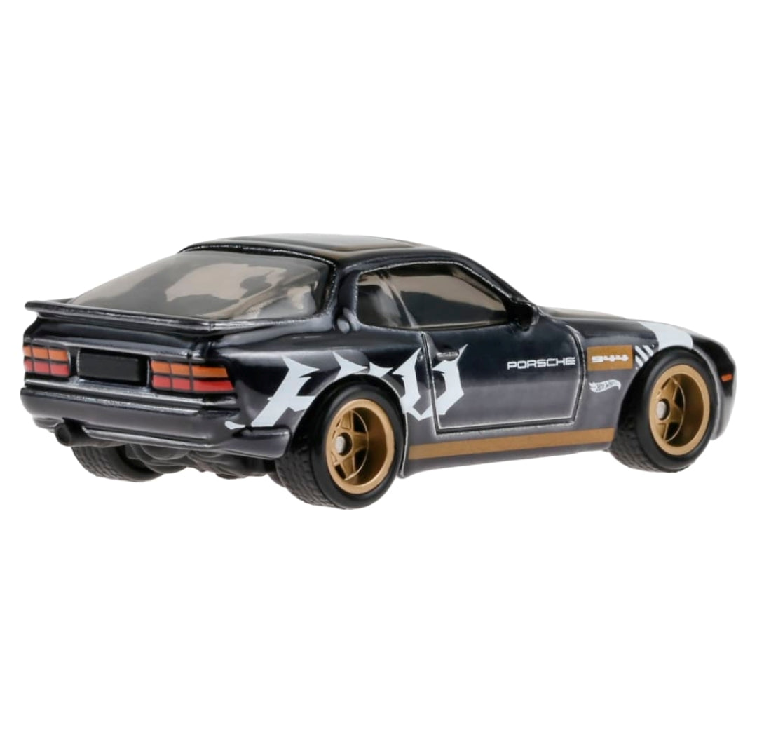 S09 - #31 - '89 Porsche 944 Turbo